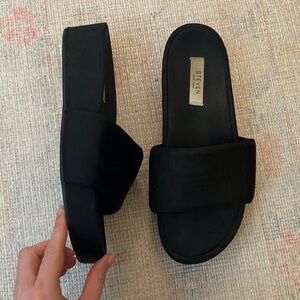 Steve Madden Robyn Platform Sandal